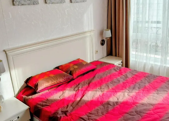 Daire Izida Palace Garden Oasis *